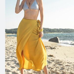 Butter yellow and White Patterned Midi Skirt